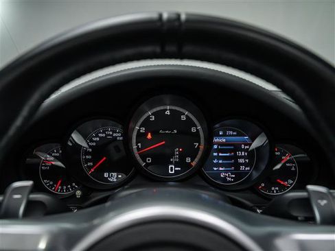 Used 2016 Porsche 911 Turbo S AWD/4WD image 27