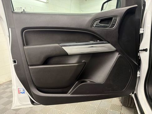 Used 2021 Chevrolet Colorado LT w/ Fleet Safety Package image 16