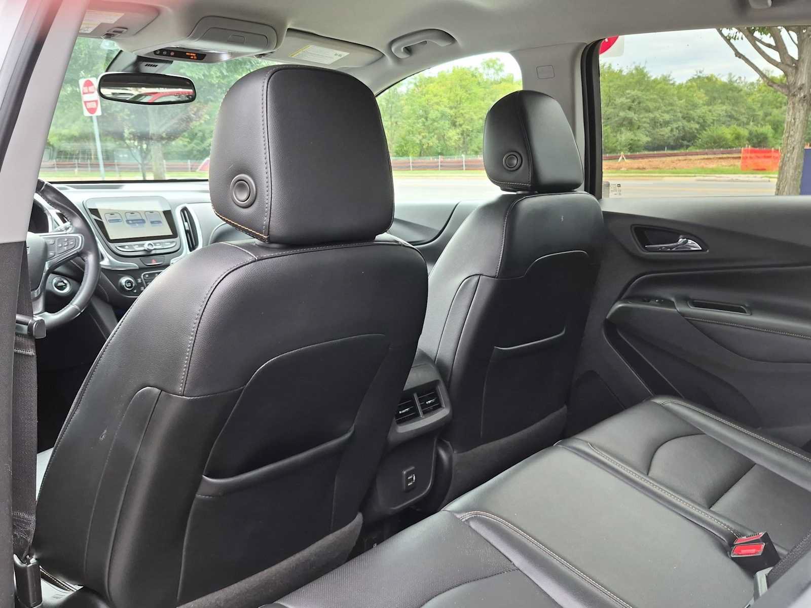 Used 2021 Chevrolet Equinox Premier w/ LPO, Floor Liner Package AWD/4WD image 18