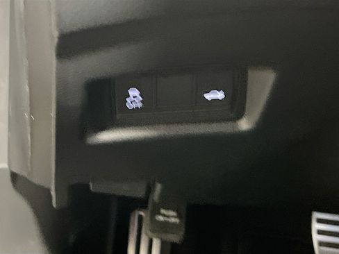 Used 2019 INFINITI Q50 Red Sport 400 w/ Proactive Package image 10