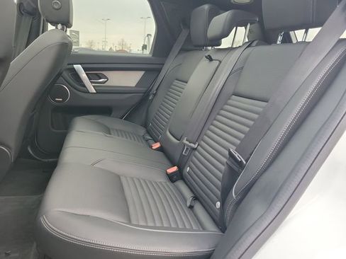 Used 2025 Land Rover Discovery Sport Dynamic SE AWD/4WD image 14
