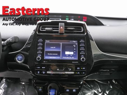 Used 2022 Toyota Prius LE image 12