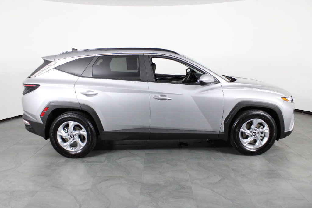 Certified 2023 Hyundai Tucson SEL FWD image 12