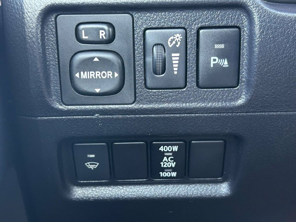 Used 2015 Toyota 4Runner Limited AWD/4WD image 26
