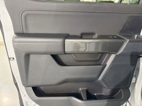 Used 2022 Ford F150 XLT w/ Equipment Group 302A High image 16