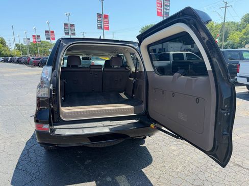 Used 2018 Lexus GX 460 Premium w/ Premium Package AWD/4WD image 14