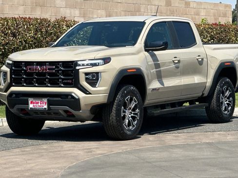Certified 2024 GMC Canyon AT4 AWD/4WD image 8