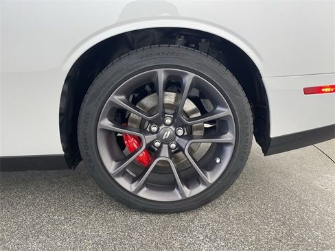 Used 2022 Dodge Challenger R/T Scat Pack w/ Plus Package image 47