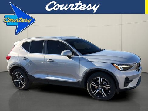 Used 2023 Volvo XC40 B5 Plus w/ Protection Package image 1