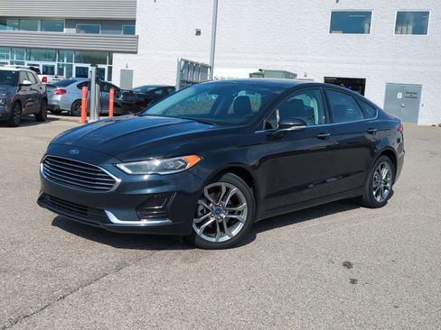Used 2020 Ford Fusion SEL FWD image 1
