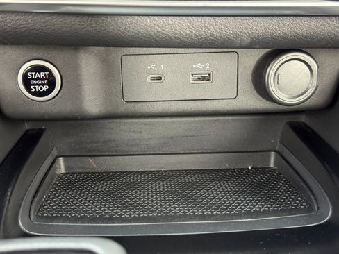Used 2023 Nissan Rogue SV FWD image 25