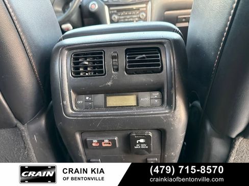 Used 2020 Nissan Pathfinder SL FWD image 11