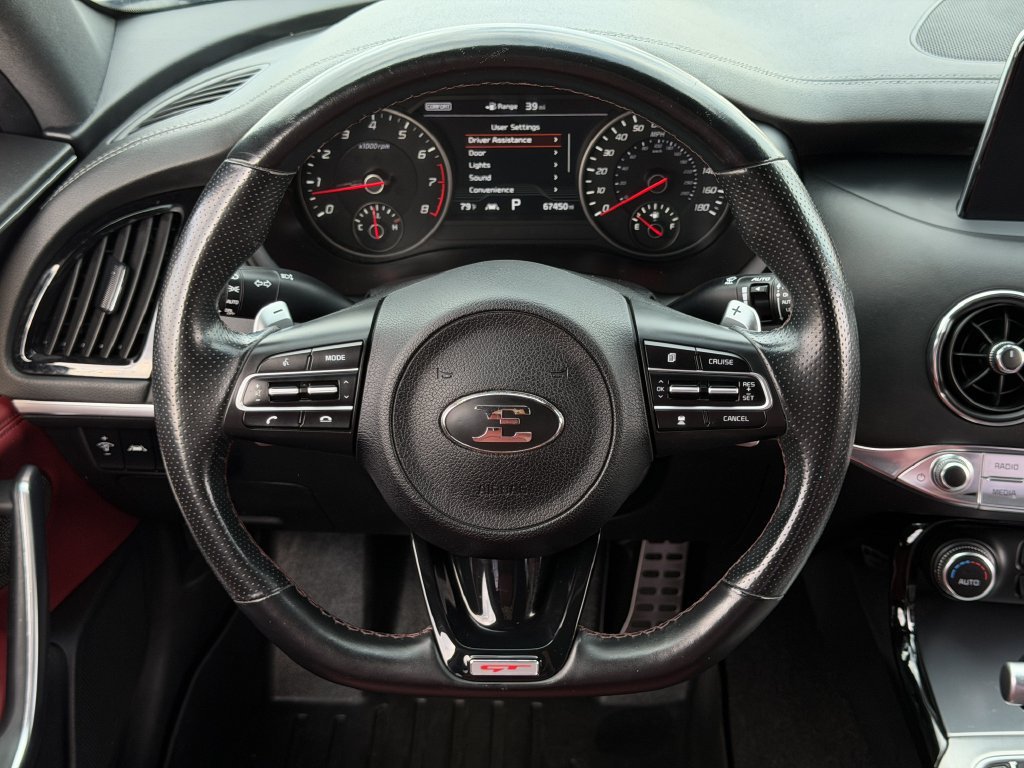 Used 2021 Kia Stinger GT1 RWD image 13