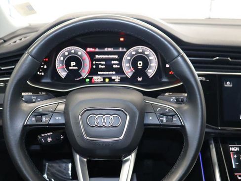 Used 2022 Audi Q8 Premium Plus w/ Premium Plus Package AWD/4WD image 18