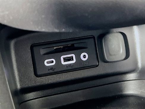 Used 2024 Chevrolet Equinox RS w/ RS Leather Package FWD image 20