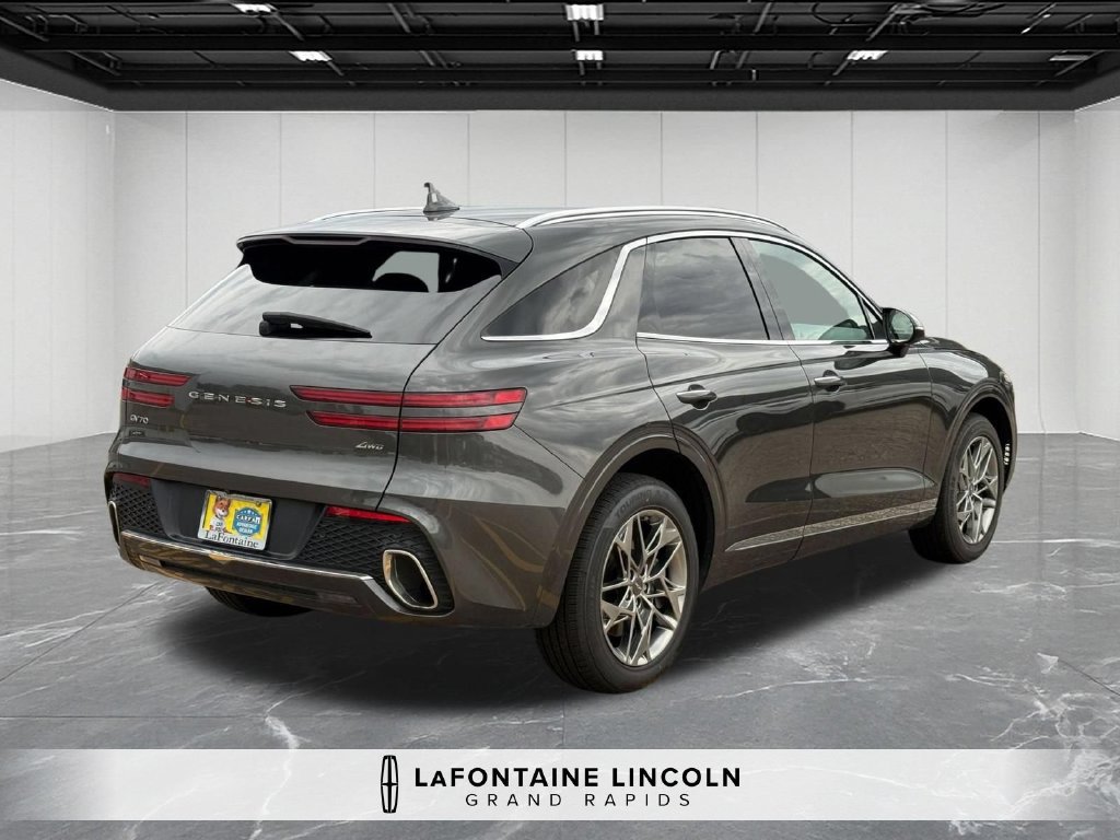 Used 2025 Genesis GV70 2.5T AWD/4WD image 5