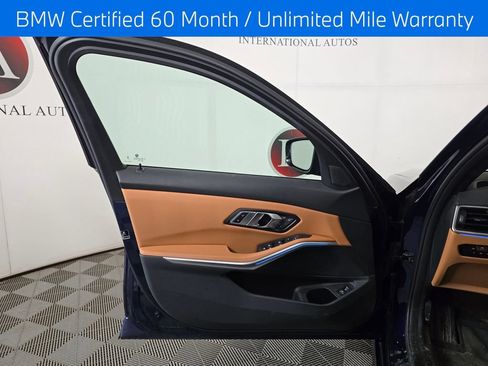 Certified 2023 BMW 330i xDrive Sedan w/ Premium Package AWD/4WD image 11