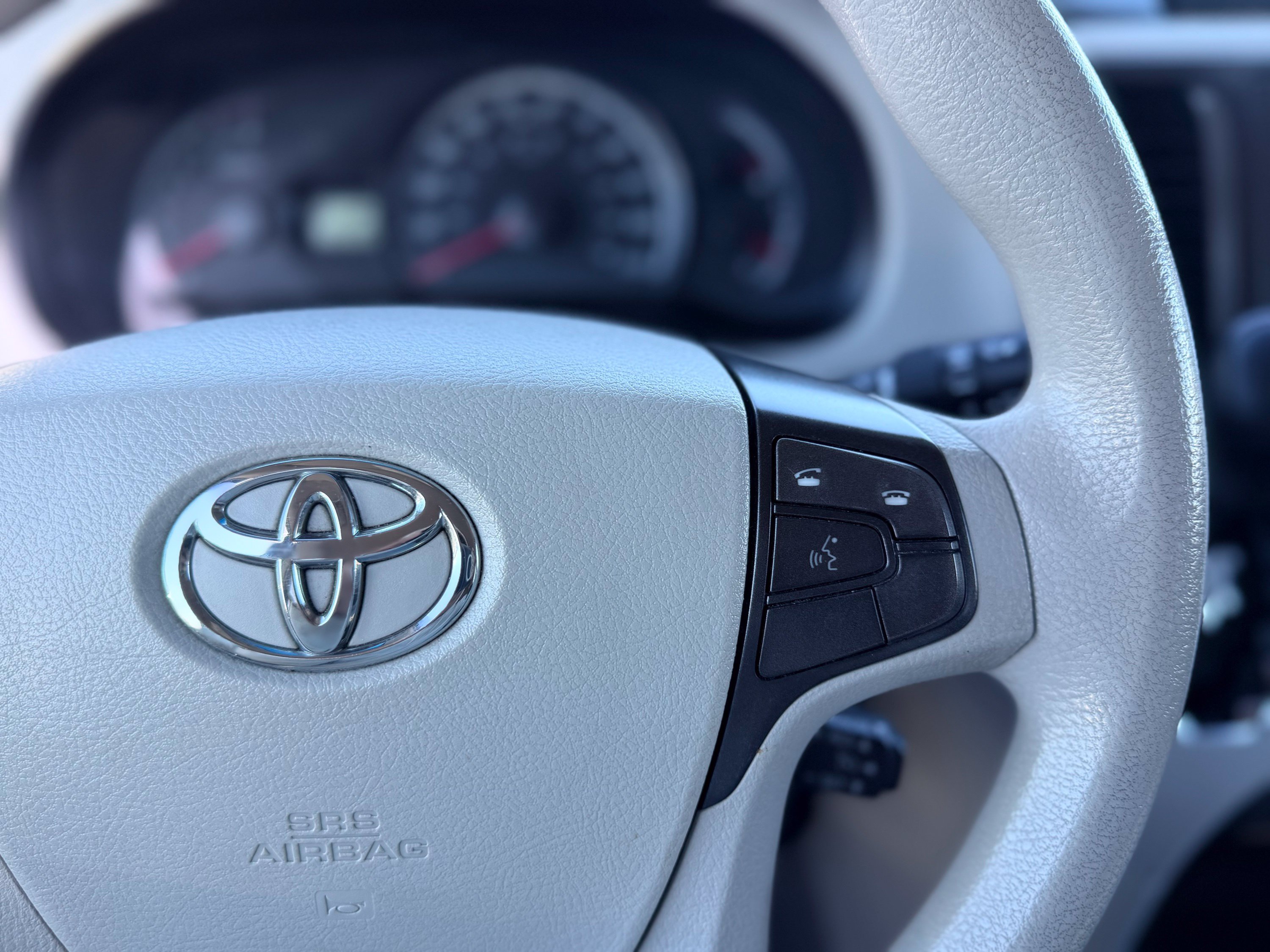 Used 2011 Toyota Sienna LE FWD image 35