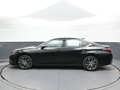 Used 2024 Lexus ES 300h w/ Premium Package image 9