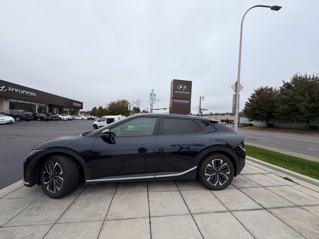 Used 2024 Kia EV6 Light RWD image 5
