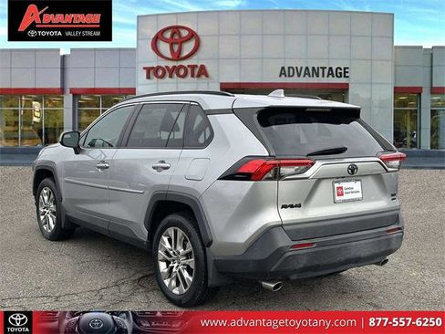 Certified 2021 Toyota RAV4 XLE Premium image 5