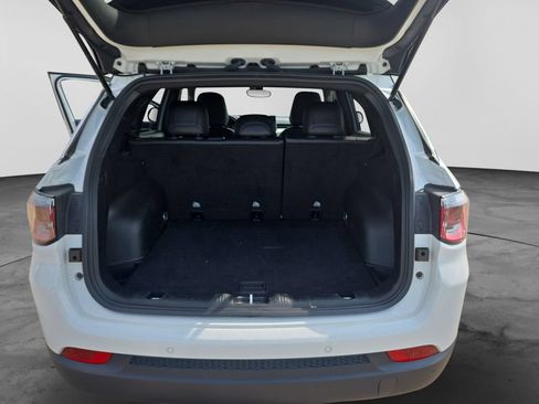Used 2025 Jeep Compass Limited AWD/4WD image 36