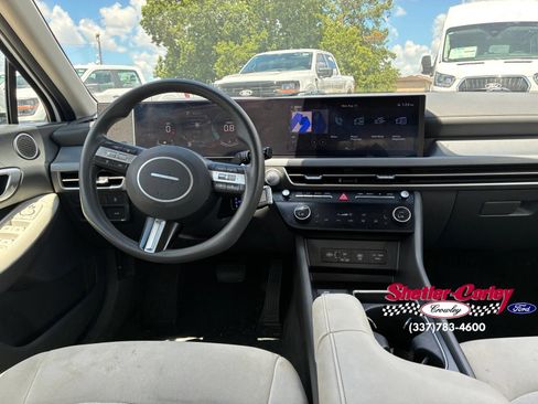 Used 2024 Hyundai Sonata SEL FWD image 12