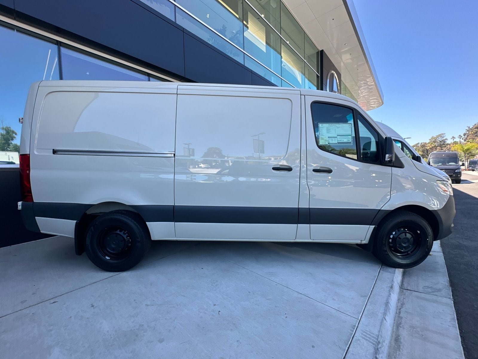 New 2026 Mercedes-Benz Sprinter 2500 image 3