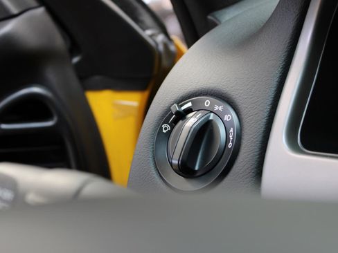 Used 2005 Pontiac GTO image 37