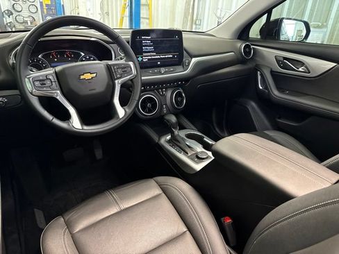 Used 2023 Chevrolet Blazer LT w/ Midnight/Sport Edition FWD image 7