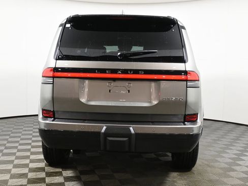 New 2026 Lexus GX 550 image 6