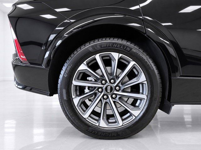 Used 2024 Cadillac Lyriq Sport AWD/4WD image 10