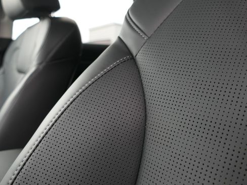 New 2026 Kia Sorento S FWD image 11