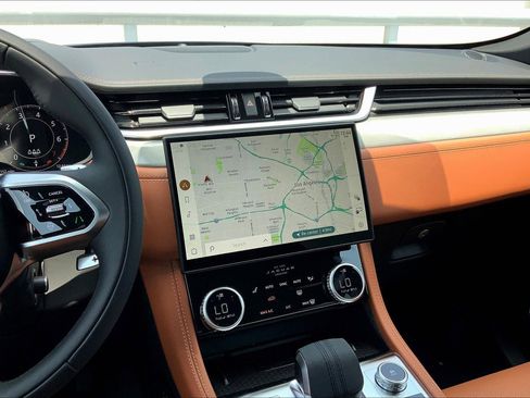 New 2026 Jaguar F-PACE R-Dynamic S image 6