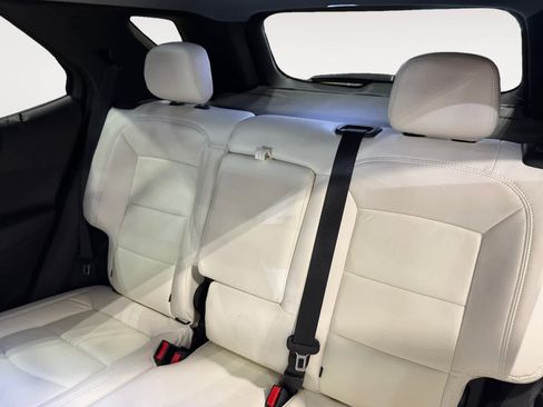 Used 2019 Chevrolet Equinox LT image 14