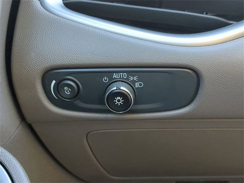 Used 2024 Chevrolet Malibu LT image 28