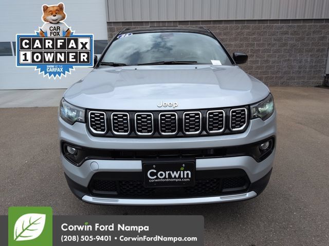 Used 2025 Jeep Compass Limited AWD/4WD image 8