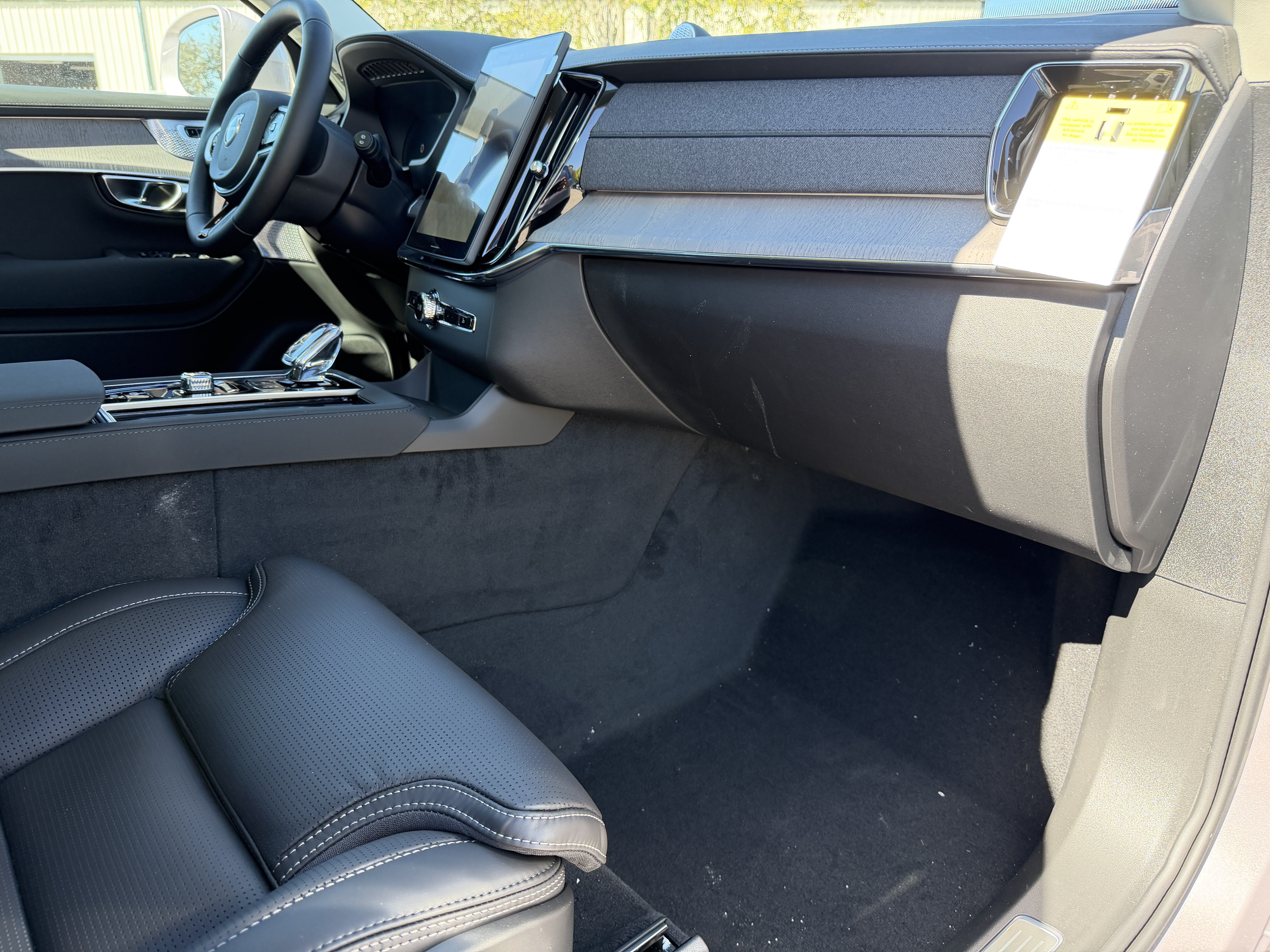 New 2026 Volvo XC90 B5 Ultra w/ Protection Package AWD/4WD image 11