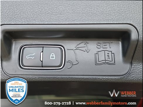 Used 2024 Ford Explorer XLT w/ Equipment Group 202A AWD/4WD image 9