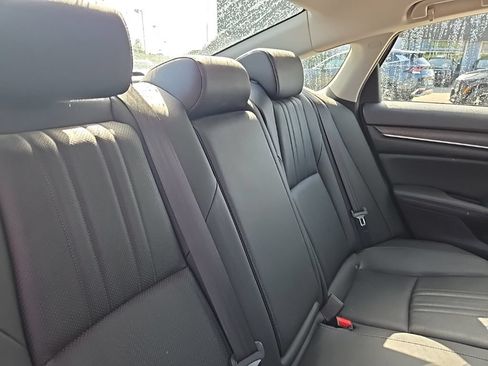 Used 2019 Honda Accord EX-L image 36