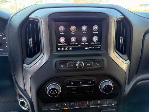 Used 2025 Chevrolet Silverado 2500 Custom w/ Custom Value Package image 14