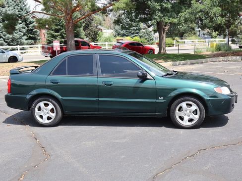 Used 2001 MAZDA Protege FWD image 3