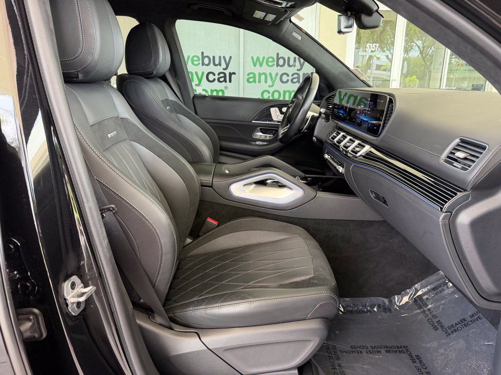 Used 2024 Mercedes-Benz GLS 63 AMG 4MATIC image 24