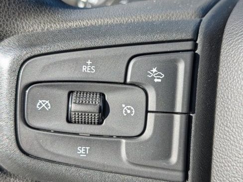 Certified 2022 Chevrolet Silverado 1500 Custom image 17