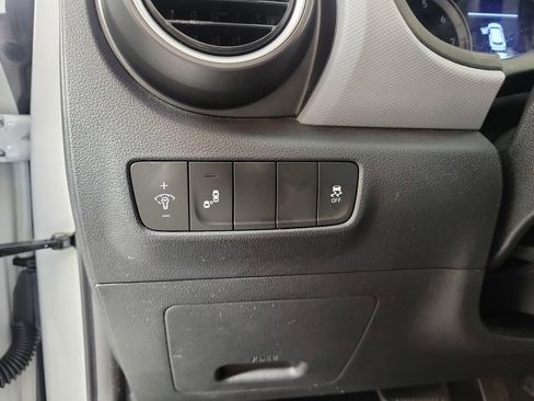 Used 2018 Hyundai Kona Limited AWD/4WD image 13