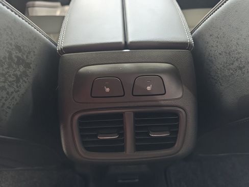 Used 2023 Buick Envision Avenir image 20