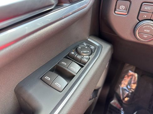 Used 2025 Chevrolet Silverado 2500 High Country w/ Z71 Off-Road Package image 17