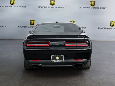 Used 2016 Dodge Challenger SRT Hellcat image 4