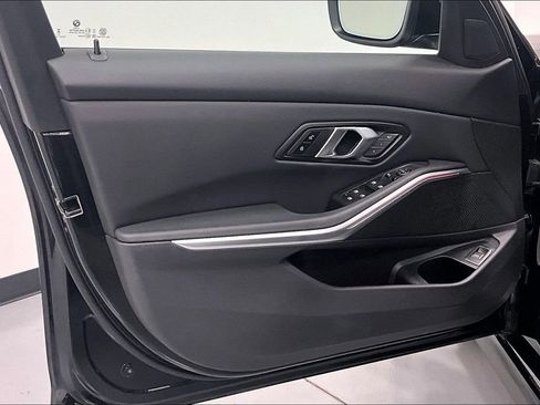 Used 2025 BMW 330i xDrive Sedan image 16