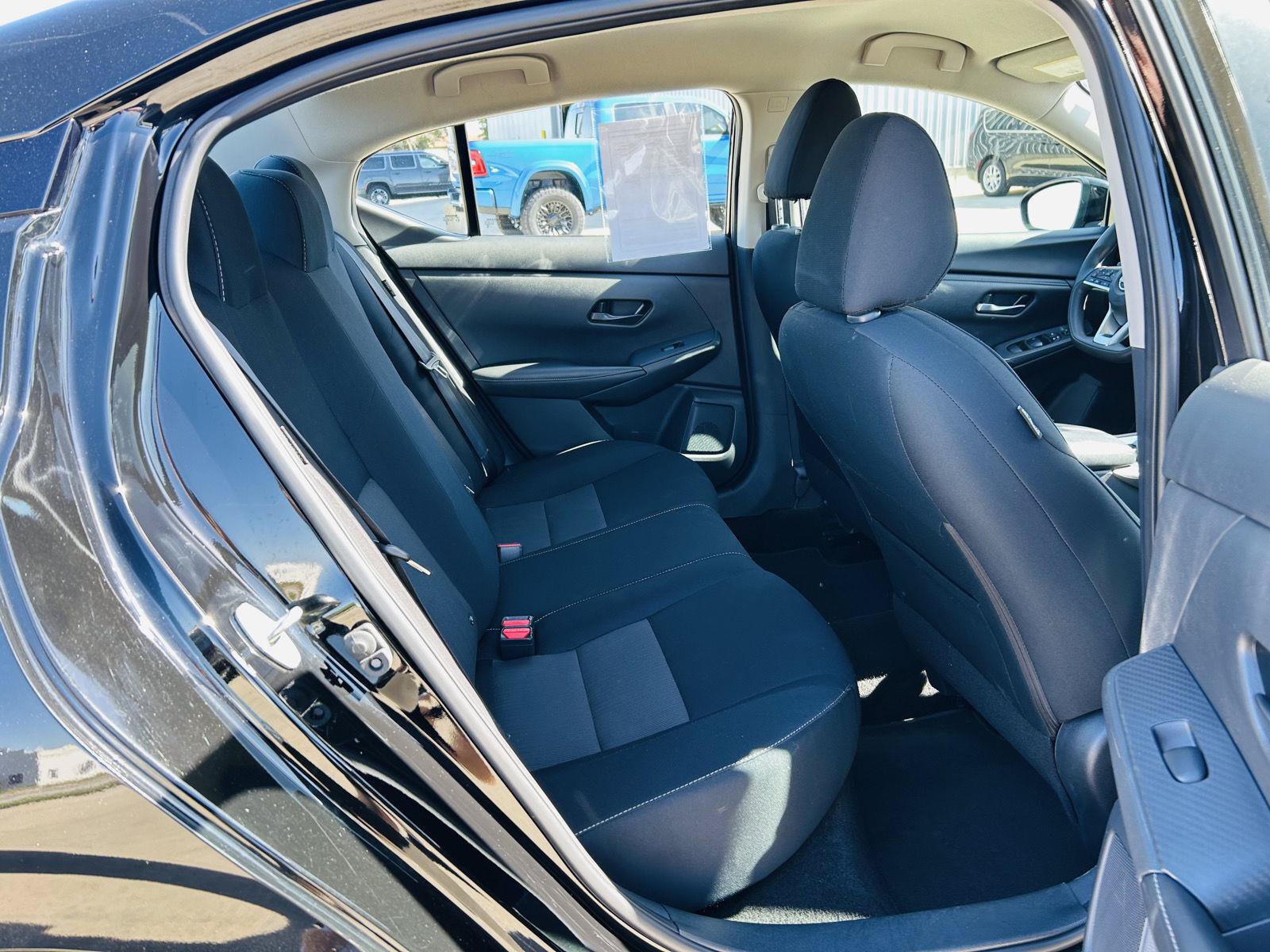 Used 2024 Nissan Sentra SV FWD image 26